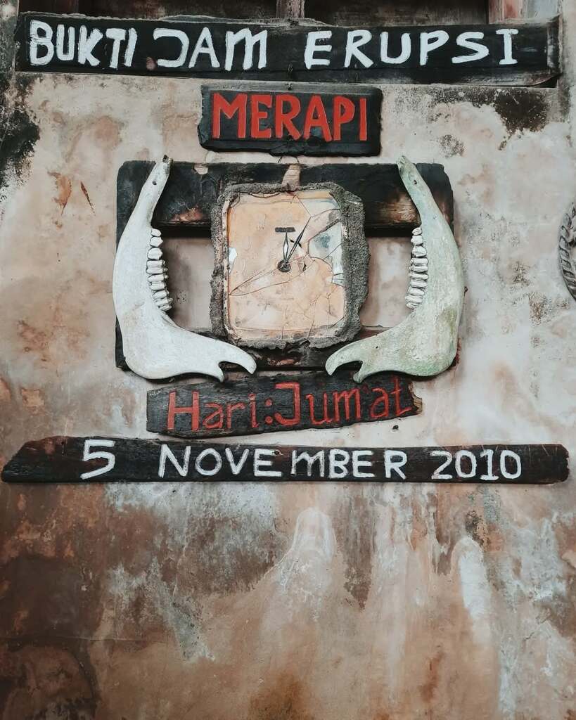 Bukti jam erupsi Merapi