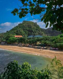 Keindahan pantai Pulang Sawal Keindahan pantai Pulang Sawal