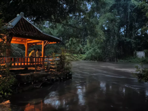 Gazebo untuk bersantai