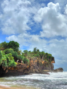 Pantai Nguyahan