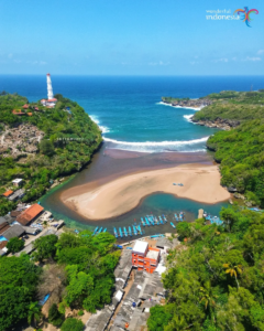 Keindahan Pantai Baron
