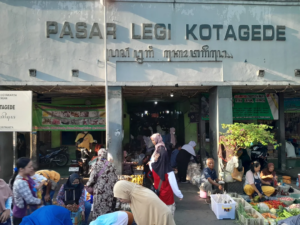 Area depan Pasar Legi Kotagede Yogyakarta